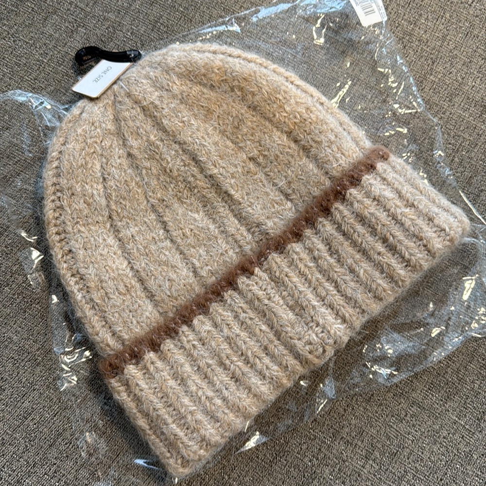 Tan beanie New!